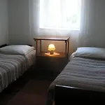 شقة In *